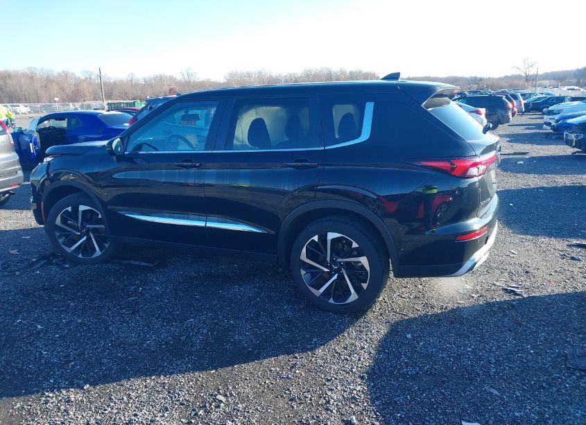 Photo 14 of 2024 Mitsubishi Outlander SE 2.5 (VIN JA4J4VA82RZ018660)