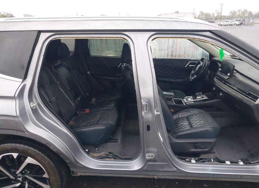 Photo 14 of 2022 Mitsubishi Outlander SEL 2.5 S-AWC/SEL LAUNCH EDITION S-AWC/SEL SPECIAL EDITION S-AWC (VIN JA4J4VA83NZ008908)