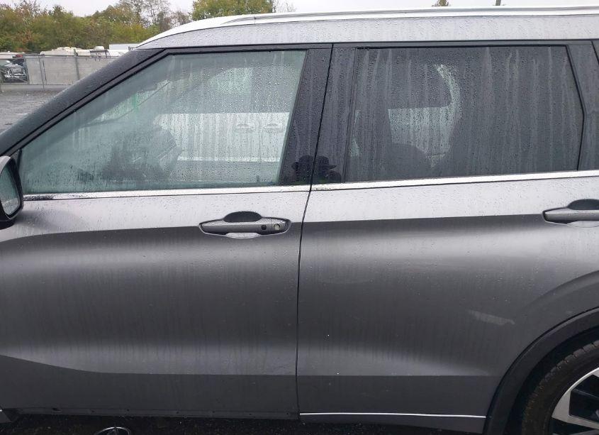 Photo 15 of 2022 Mitsubishi Outlander SEL 2.5 S-AWC/SEL LAUNCH EDITION S-AWC/SEL SPECIAL EDITION S-AWC (VIN JA4J4VA83NZ008908)