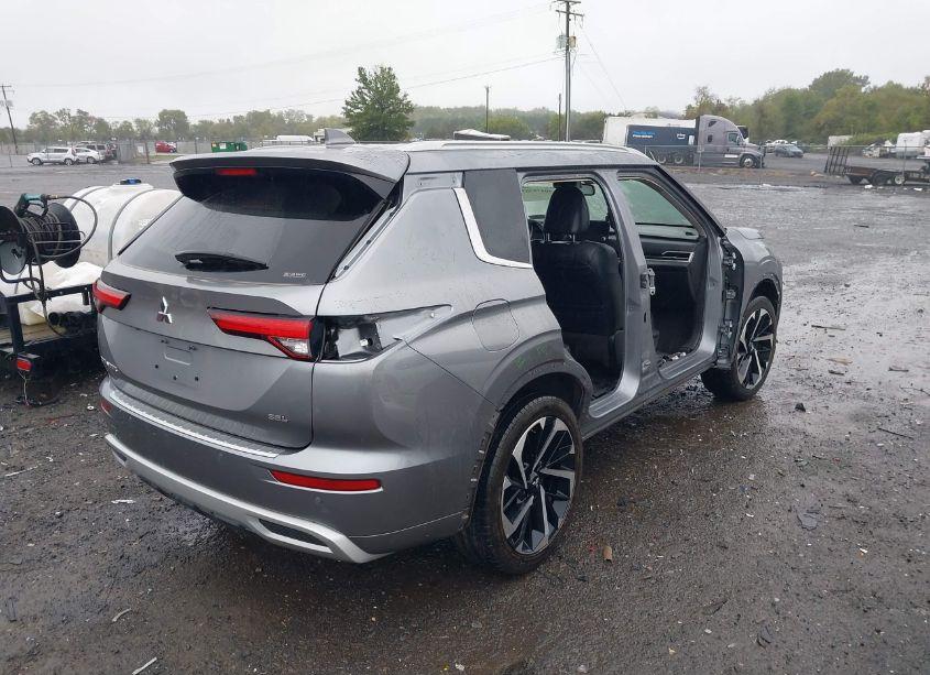 Photo 4 of 2022 Mitsubishi Outlander SEL 2.5 S-AWC/SEL LAUNCH EDITION S-AWC/SEL SPECIAL EDITION S-AWC (VIN JA4J4VA83NZ008908)