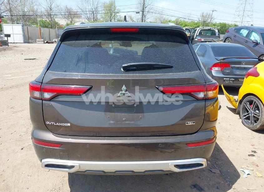 Photo 16 of 2022 Mitsubishi Outlander (VIN JA4J4VA83NZ073287)