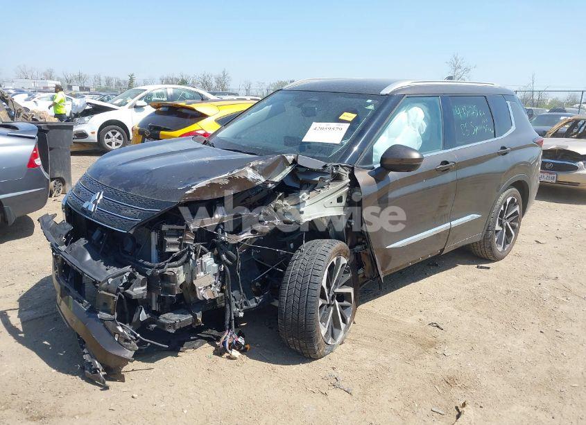 Photo 2 of 2022 Mitsubishi Outlander (VIN JA4J4VA83NZ073287)