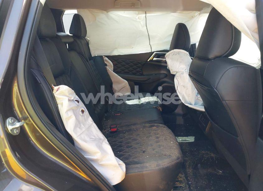 Photo 8 of 2022 Mitsubishi Outlander (VIN JA4J4VA83NZ073287)