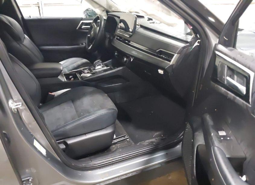 Photo 5 of 2024 Mitsubishi Outlander SE 2.5 (VIN JA4J4VA83RZ015525)