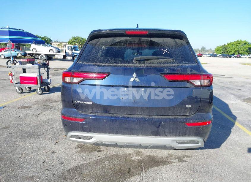 Photo 16 of 2024 Mitsubishi Outlander SE 2.5 S-AWC/SE BLACK EDITION S-AWC/SE BLACK EDITION W/PANO ROOF/SE RALLIART S-AWC (VIN JA4J4VA83RZ021597)