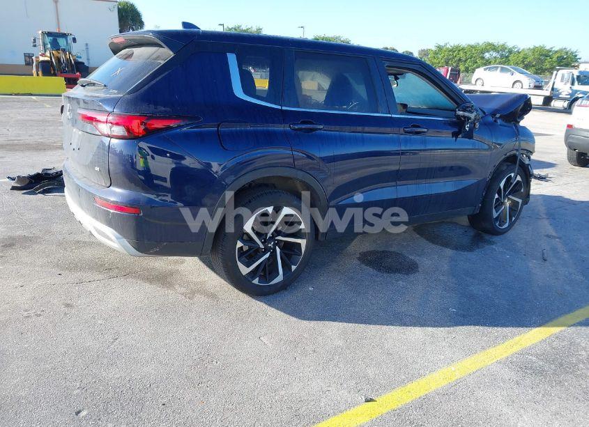 Photo 4 of 2024 Mitsubishi Outlander SE 2.5 S-AWC/SE BLACK EDITION S-AWC/SE BLACK EDITION W/PANO ROOF/SE RALLIART S-AWC (VIN JA4J4VA83RZ021597)