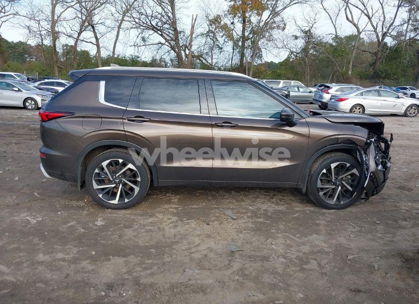 Photo 13 of 2023 Mitsubishi Outlander SEL 2.5 (VIN JA4J4VA84PZ040429)