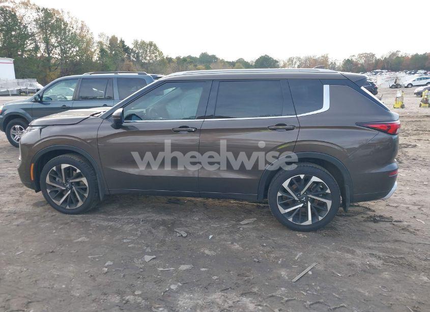 Photo 14 of 2023 Mitsubishi Outlander SEL 2.5 (VIN JA4J4VA84PZ040429)