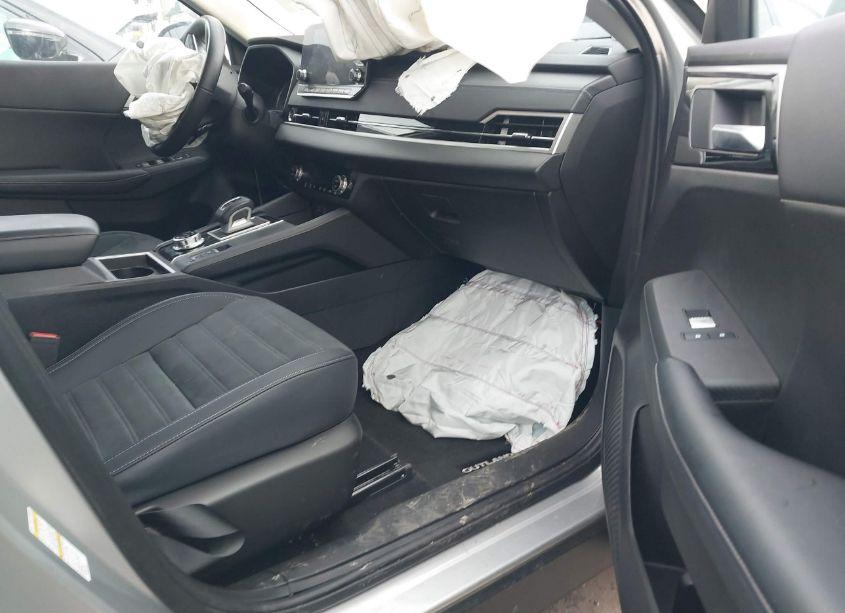 Photo 5 of 2024 Mitsubishi Outlander SE 2.5 /SE BLACK EDITION /SE BLACK EDITION W/PANO ROOF /SE RALLIART (VIN JA4J4VA84RZ023911)