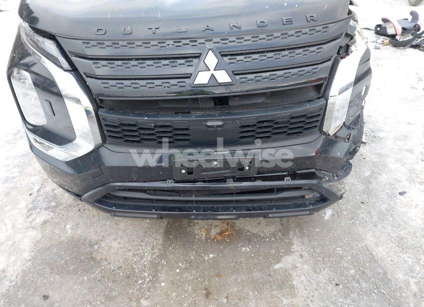 Photo 17 of 2024 Mitsubishi Outlander SE BLACK EDITION S-AWC (VIN JA4J4VA84RZ030390)