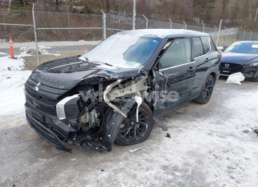 Photo 2 of 2024 Mitsubishi Outlander SE BLACK EDITION S-AWC (VIN JA4J4VA84RZ030390)