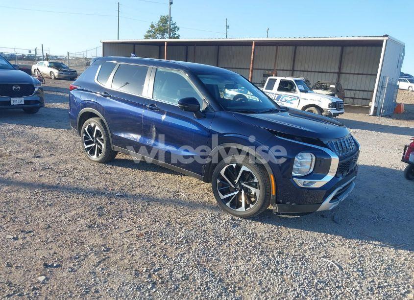 2024 Mitsubishi Outlander SE 2.5 S-AWC/SE BLACK EDITION S-AWC/SE BLACK EDITION W/PANO ROOF/SE RALLIART S-AWC (VIN JA4J4VA84RZ031832) main photo