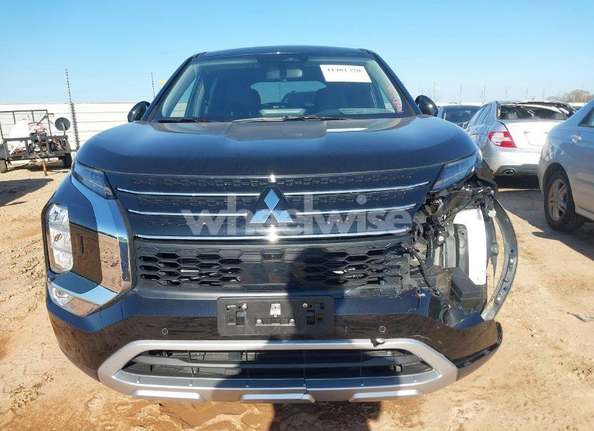 Photo 12 of 2024 Mitsubishi Outlander SE 2.5 S-AWC/SE BLACK EDITION S-AWC/SE BLACK EDITION W/PANO ROOF/SE RALLIART S-AWC (VIN JA4J4VA84RZ075202)