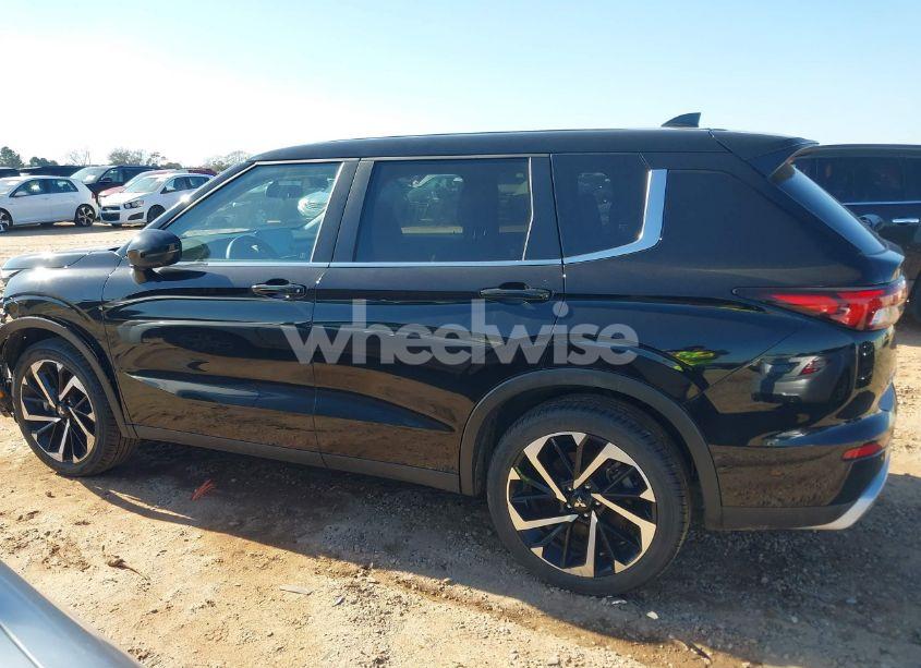 Photo 14 of 2024 Mitsubishi Outlander SE 2.5 S-AWC/SE BLACK EDITION S-AWC/SE BLACK EDITION W/PANO ROOF/SE RALLIART S-AWC (VIN JA4J4VA84RZ075202)