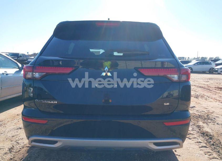 Photo 16 of 2024 Mitsubishi Outlander SE 2.5 S-AWC/SE BLACK EDITION S-AWC/SE BLACK EDITION W/PANO ROOF/SE RALLIART S-AWC (VIN JA4J4VA84RZ075202)