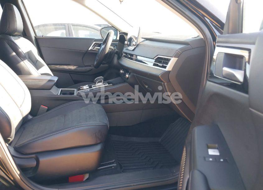 Photo 5 of 2024 Mitsubishi Outlander SE 2.5 S-AWC/SE BLACK EDITION S-AWC/SE BLACK EDITION W/PANO ROOF/SE RALLIART S-AWC (VIN JA4J4VA84RZ075202)