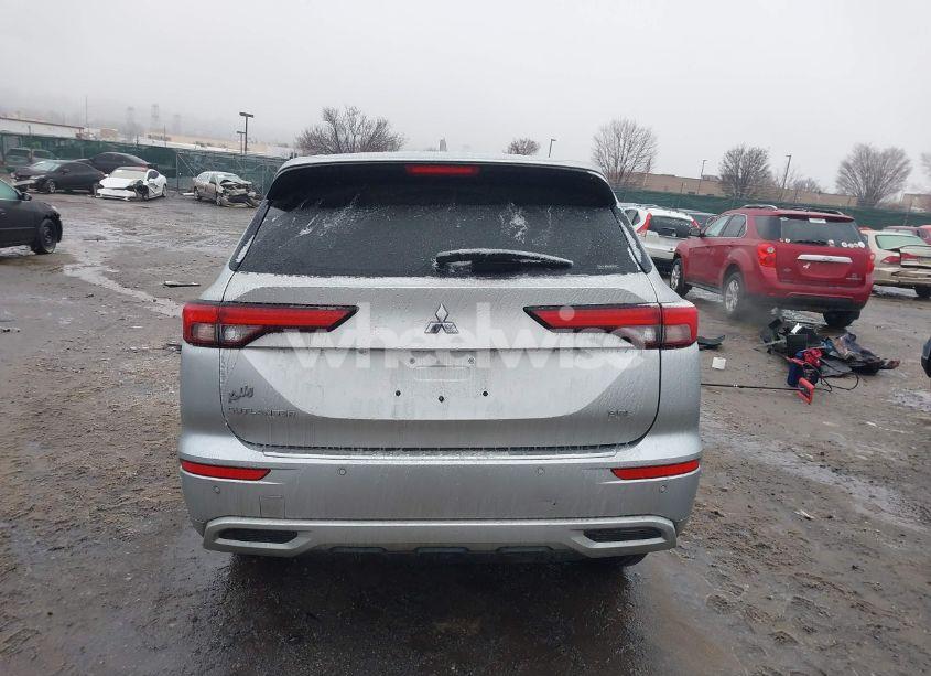 Photo 16 of 2022 Mitsubishi Outlander SEL 2.5 S-AWC/SEL LAUNCH EDITION S-AWC/SEL SPECIAL EDITION S-AWC (VIN JA4J4VA85NZ009235)