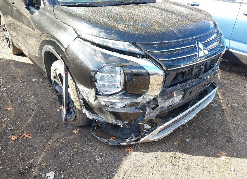 Photo 6 of 2022 Mitsubishi Outlander SEL SPECIAL EDITION (VIN JA4J4VA85NZ061173)