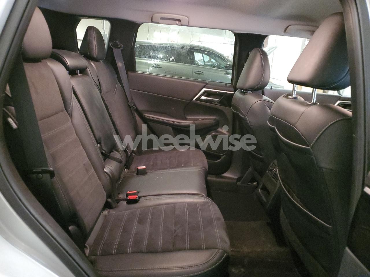 Photo 11 of 2024 MITSUBISHI OUTLANDER SE (VIN JA4J4VA85RZ040216)