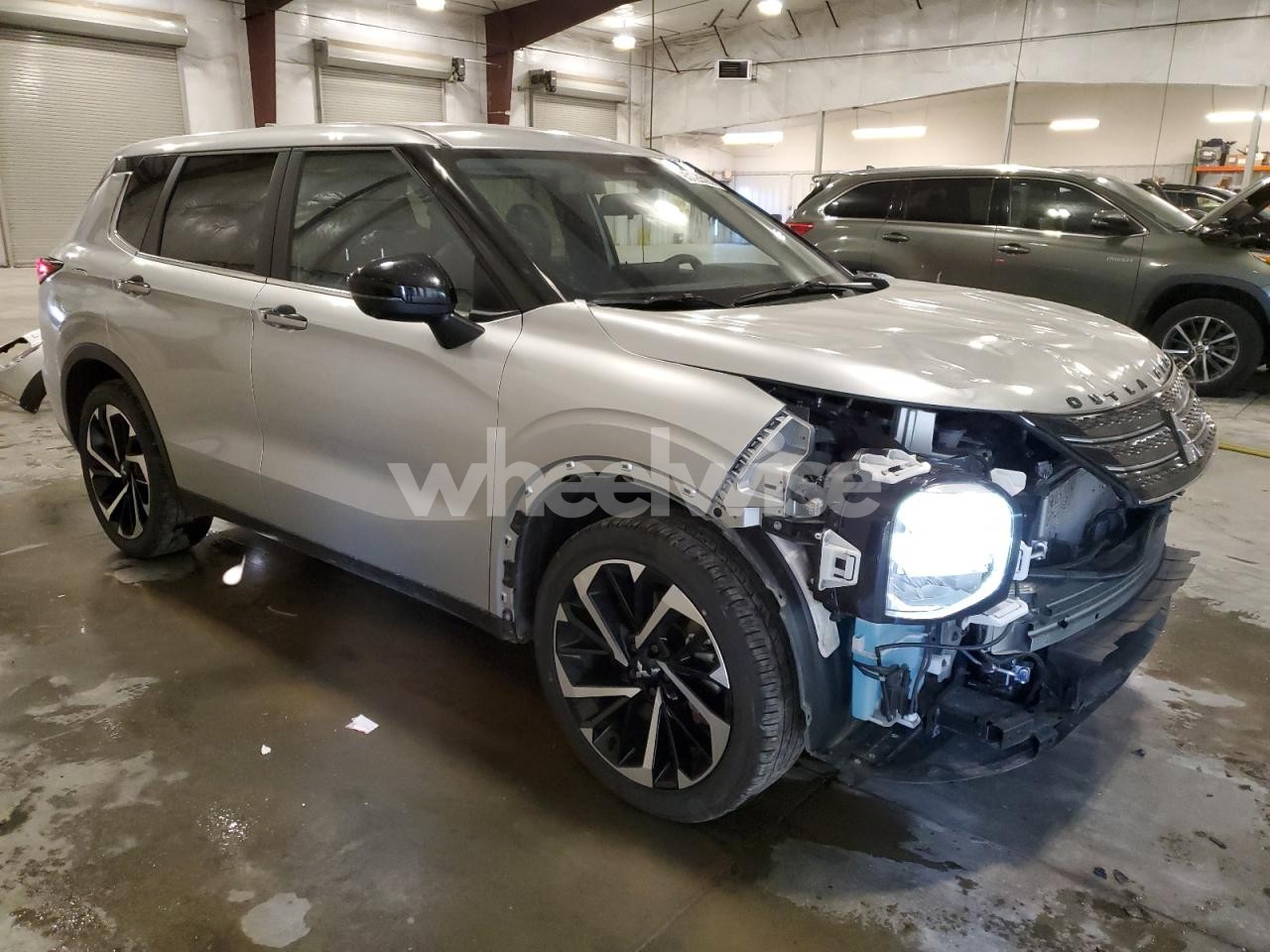 Photo 4 of 2024 MITSUBISHI OUTLANDER SE (VIN JA4J4VA85RZ040216)