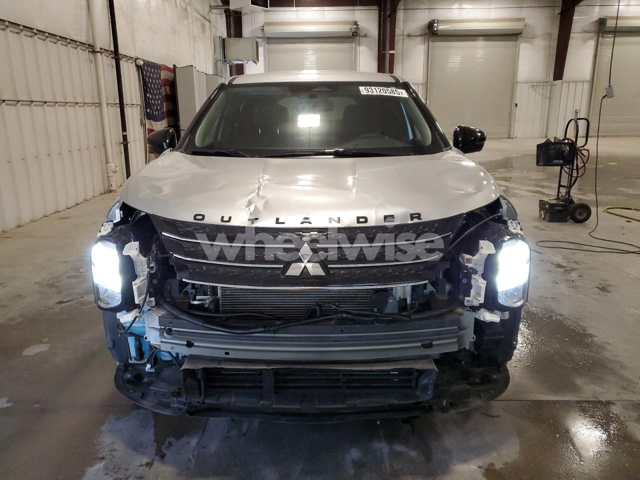 Photo 5 of 2024 MITSUBISHI OUTLANDER SE (VIN JA4J4VA85RZ040216)