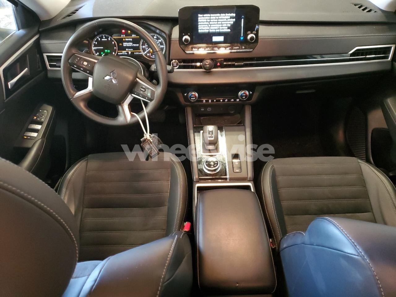 Photo 8 of 2024 MITSUBISHI OUTLANDER SE (VIN JA4J4VA85RZ040216)