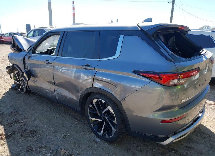 Photo 3 of 2024 Mitsubishi Outlander SE 2.5 /SE BLACK EDITION /SE BLACK EDITION W/PANO ROOF /SE RALLIART (VIN JA4J4VA85RZ045089)