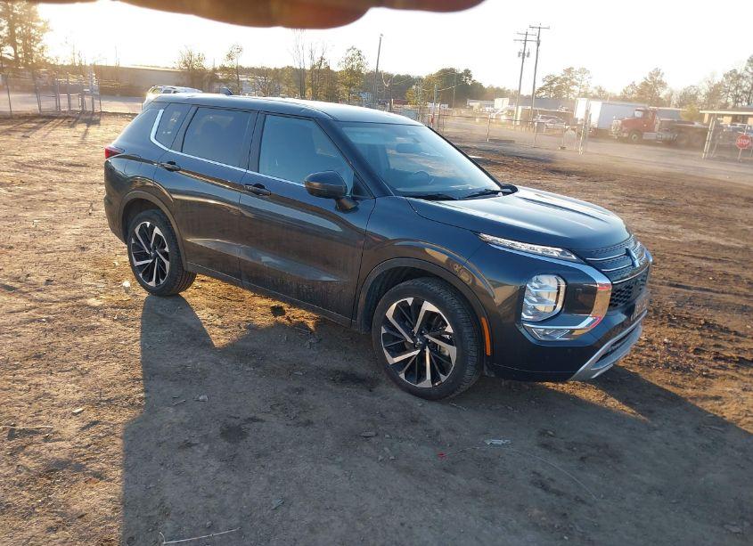 2024 Mitsubishi Outlander SE 2.5 S-AWC/SE BLACK EDITION S-AWC/SE BLACK EDITION W/PANO ROOF S-AWC/SE RALLIART S-AWC (VIN JA4J4VA85RZ076150) main photo