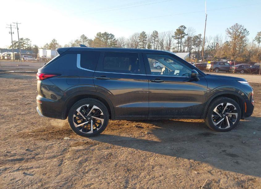 Photo 13 of 2024 Mitsubishi Outlander SE 2.5 S-AWC/SE BLACK EDITION S-AWC/SE BLACK EDITION W/PANO ROOF S-AWC/SE RALLIART S-AWC (VIN JA4J4VA85RZ076150)