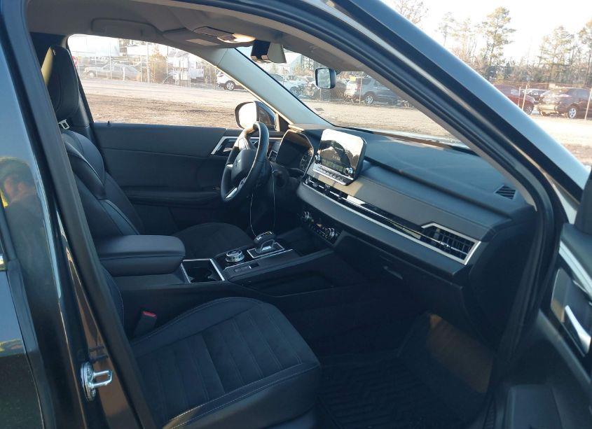 Photo 5 of 2024 Mitsubishi Outlander SE 2.5 S-AWC/SE BLACK EDITION S-AWC/SE BLACK EDITION W/PANO ROOF S-AWC/SE RALLIART S-AWC (VIN JA4J4VA85RZ076150)