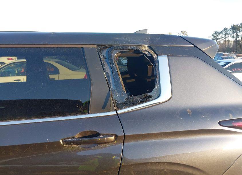 Photo 6 of 2024 Mitsubishi Outlander SE 2.5 S-AWC/SE BLACK EDITION S-AWC/SE BLACK EDITION W/PANO ROOF S-AWC/SE RALLIART S-AWC (VIN JA4J4VA85RZ076150)