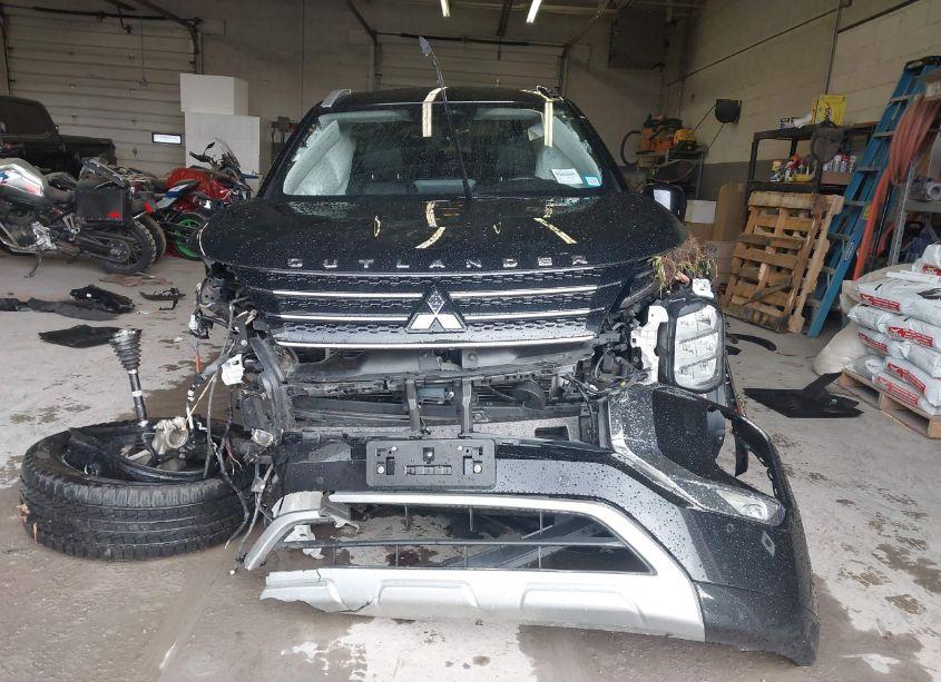 Photo 12 of 2022 Mitsubishi Outlander SEL 2.5 /SEL LAUNCH EDITION /SEL SPECIAL EDITION (VIN JA4J4VA86NZ072490)