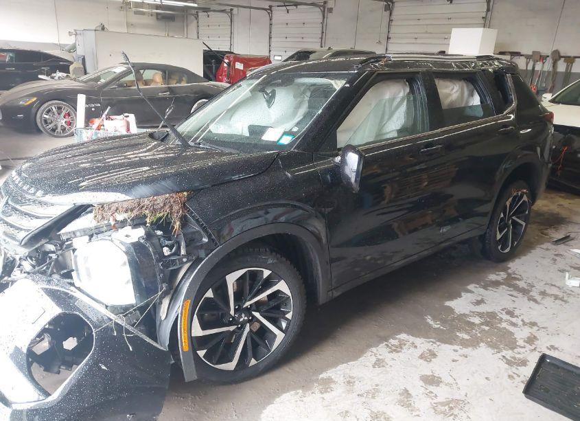 Photo 2 of 2022 Mitsubishi Outlander SEL 2.5 /SEL LAUNCH EDITION /SEL SPECIAL EDITION (VIN JA4J4VA86NZ072490)