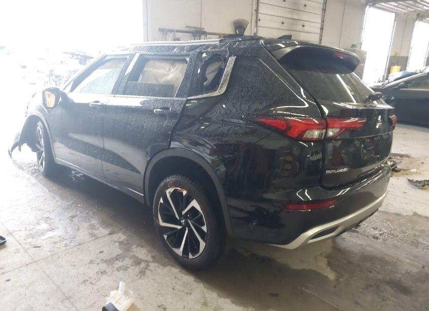 Photo 3 of 2022 Mitsubishi Outlander SEL 2.5 /SEL LAUNCH EDITION /SEL SPECIAL EDITION (VIN JA4J4VA86NZ072490)