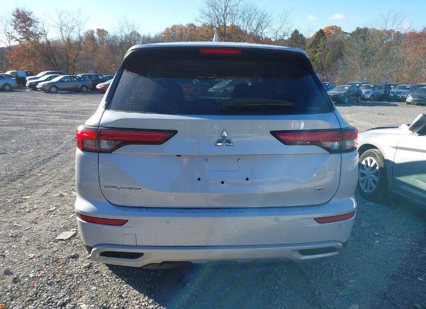 Photo 17 of 2024 Mitsubishi Outlander SE 2.5 (VIN JA4J4VA86RZ039737)