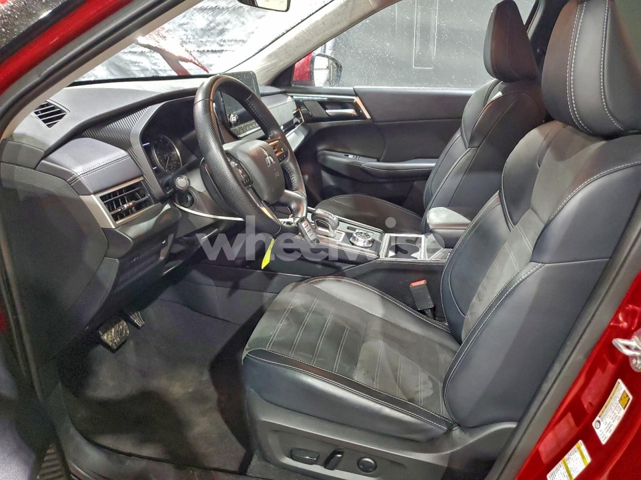 Photo 7 of 2024 MITSUBISHI OUTLANDER SE (VIN JA4J4VA86RZ068073)