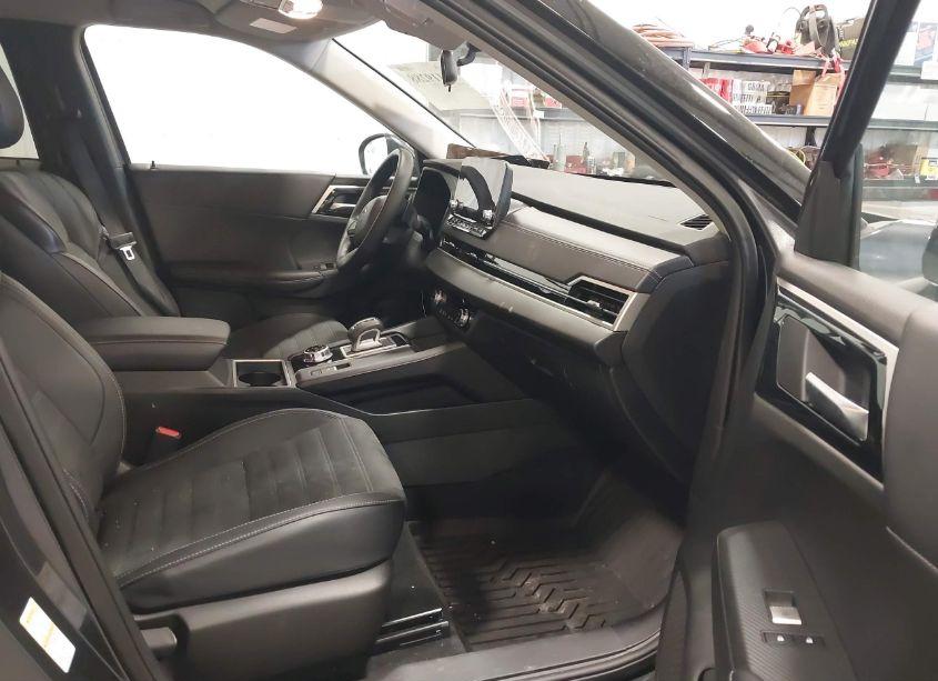 Photo 5 of 2024 Mitsubishi Outlander SE 2.5 S-AWC/SE BLACK EDITION S-AWC/SE BLACK EDITION W/PANO ROOF S-AWC/SE RALLIART S-AWC (VIN JA4J4VA86RZ069580)