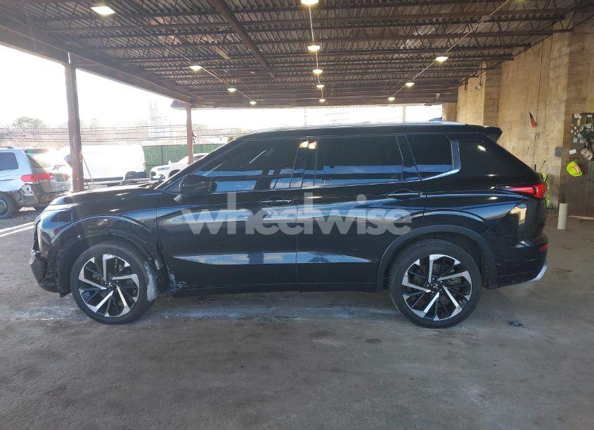 Photo 15 of 2022 Mitsubishi Outlander SEL 2.5 /SEL LAUNCH EDITION /SEL SPECIAL EDITION (VIN JA4J4VA87NZ029759)