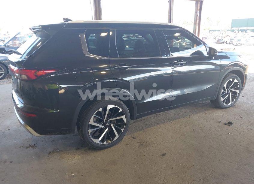 Photo 4 of 2022 Mitsubishi Outlander SEL 2.5 /SEL LAUNCH EDITION /SEL SPECIAL EDITION (VIN JA4J4VA87NZ029759)