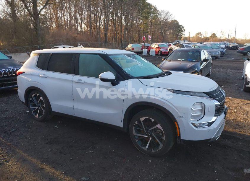 Photo 13 of 2024 Mitsubishi Outlander SE 2.5 S-AWC (VIN JA4J4VA87RZ018640)