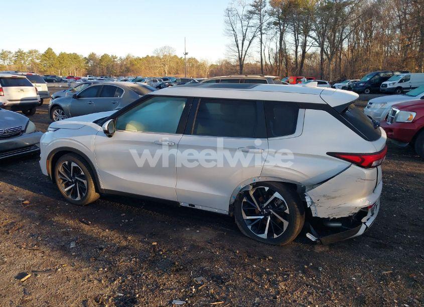 Photo 14 of 2024 Mitsubishi Outlander SE 2.5 S-AWC (VIN JA4J4VA87RZ018640)