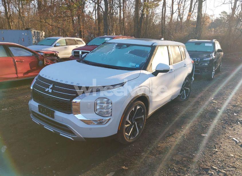 Photo 2 of 2024 Mitsubishi Outlander SE 2.5 S-AWC (VIN JA4J4VA87RZ018640)