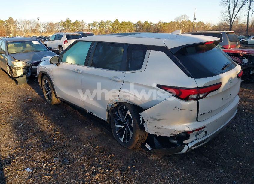 Photo 6 of 2024 Mitsubishi Outlander SE 2.5 S-AWC (VIN JA4J4VA87RZ018640)