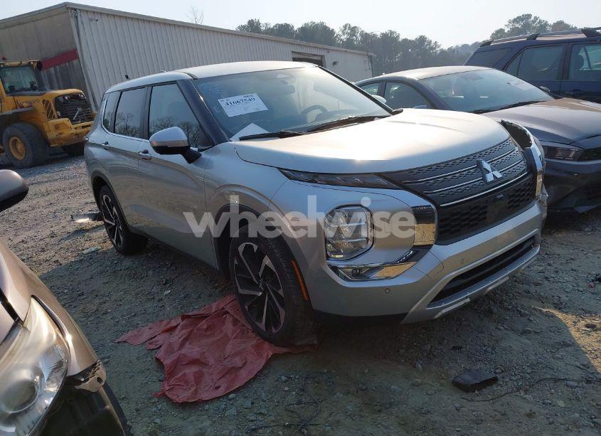2024 Mitsubishi Outlander SE 2.5 S-AWC/SE BLACK EDITION S-AWC/SE BLACK EDITION W/PANO ROOF/SE RALLIART S-AWC (VIN JA4J4VA87RZ085920) main photo