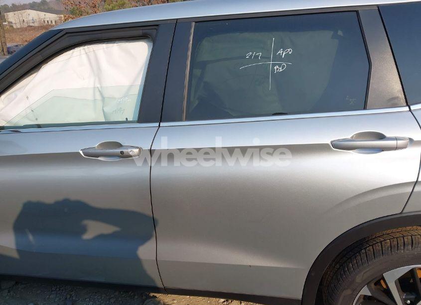 Photo 15 of 2024 Mitsubishi Outlander SE 2.5 S-AWC/SE BLACK EDITION S-AWC/SE BLACK EDITION W/PANO ROOF/SE RALLIART S-AWC (VIN JA4J4VA87RZ085920)