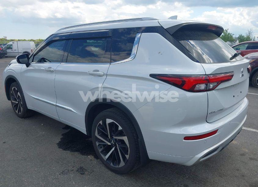 Photo 3 of 2022 Mitsubishi Outlander SEL 2.5 S-AWC/SEL LAUNCH EDITION S-AWC/SEL SPECIAL EDITION S-AWC (VIN JA4J4VA88NZ041208)