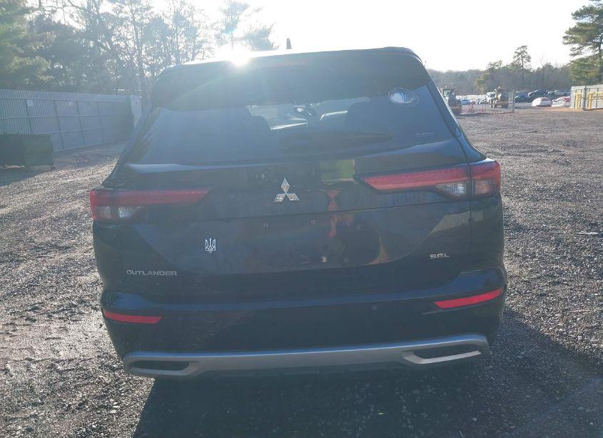 Photo 16 of 2022 Mitsubishi Outlander (VIN JA4J4VA88NZ070952)