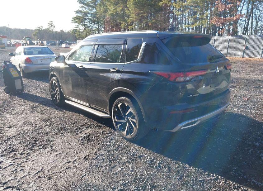 Photo 3 of 2022 Mitsubishi Outlander (VIN JA4J4VA88NZ070952)