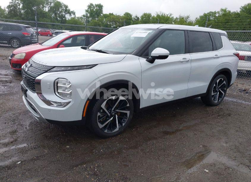 Photo 2 of 2024 Mitsubishi Outlander SE 2.5 S-AWC (VIN JA4J4VA88RZ014998)