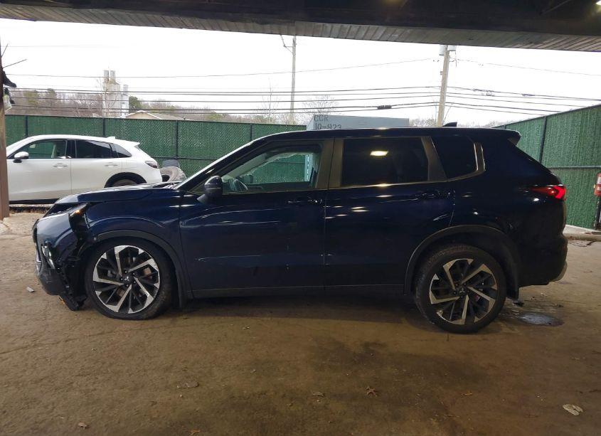 Photo 14 of 2024 Mitsubishi Outlander SE 2.5 S-AWC (VIN JA4J4VA88RZ015830)